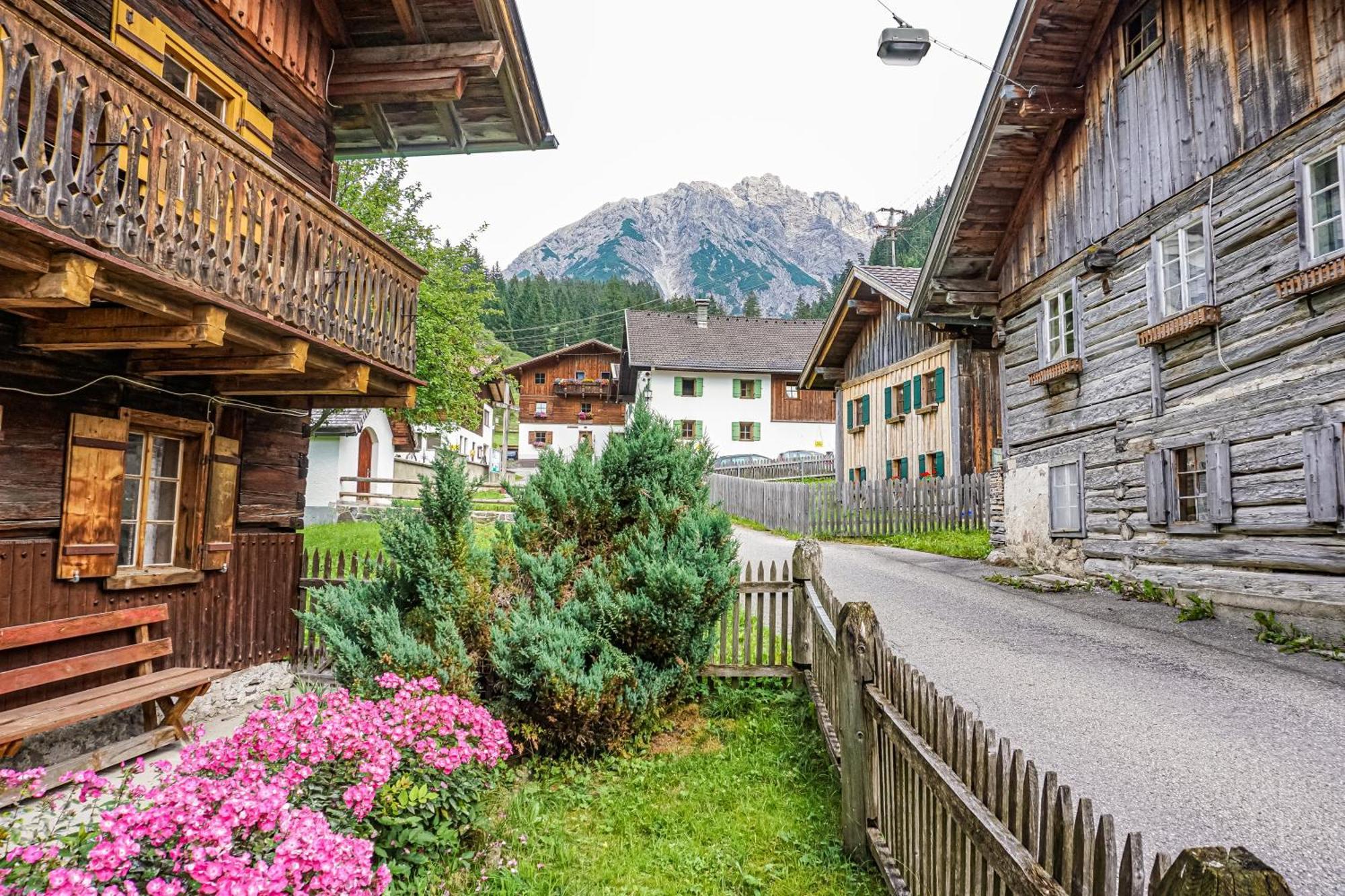 Stern Lodge Im Bergparadies Lechtal Boden Exterior photo